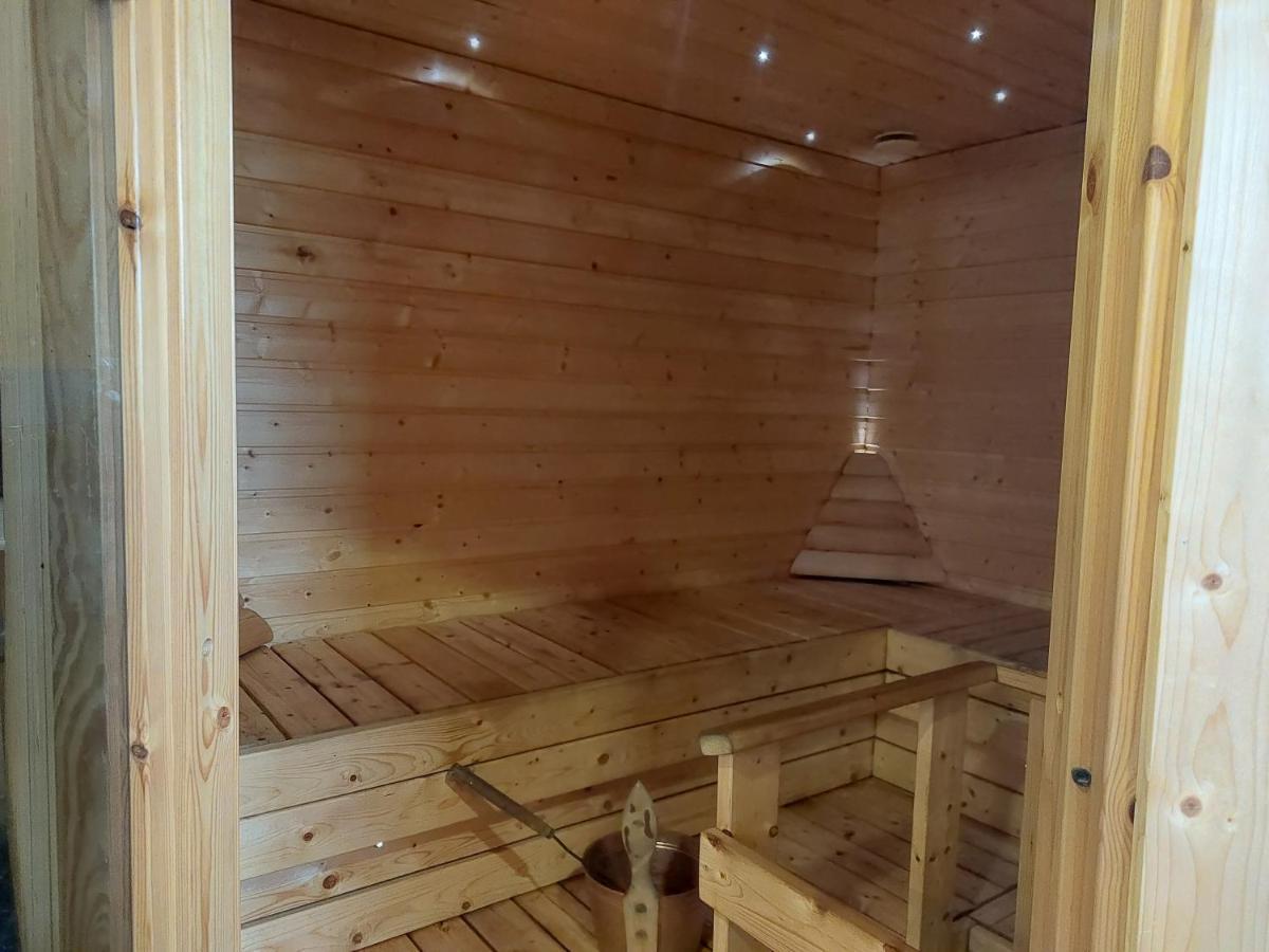 Villa Orismala Isokyro Екстериор снимка