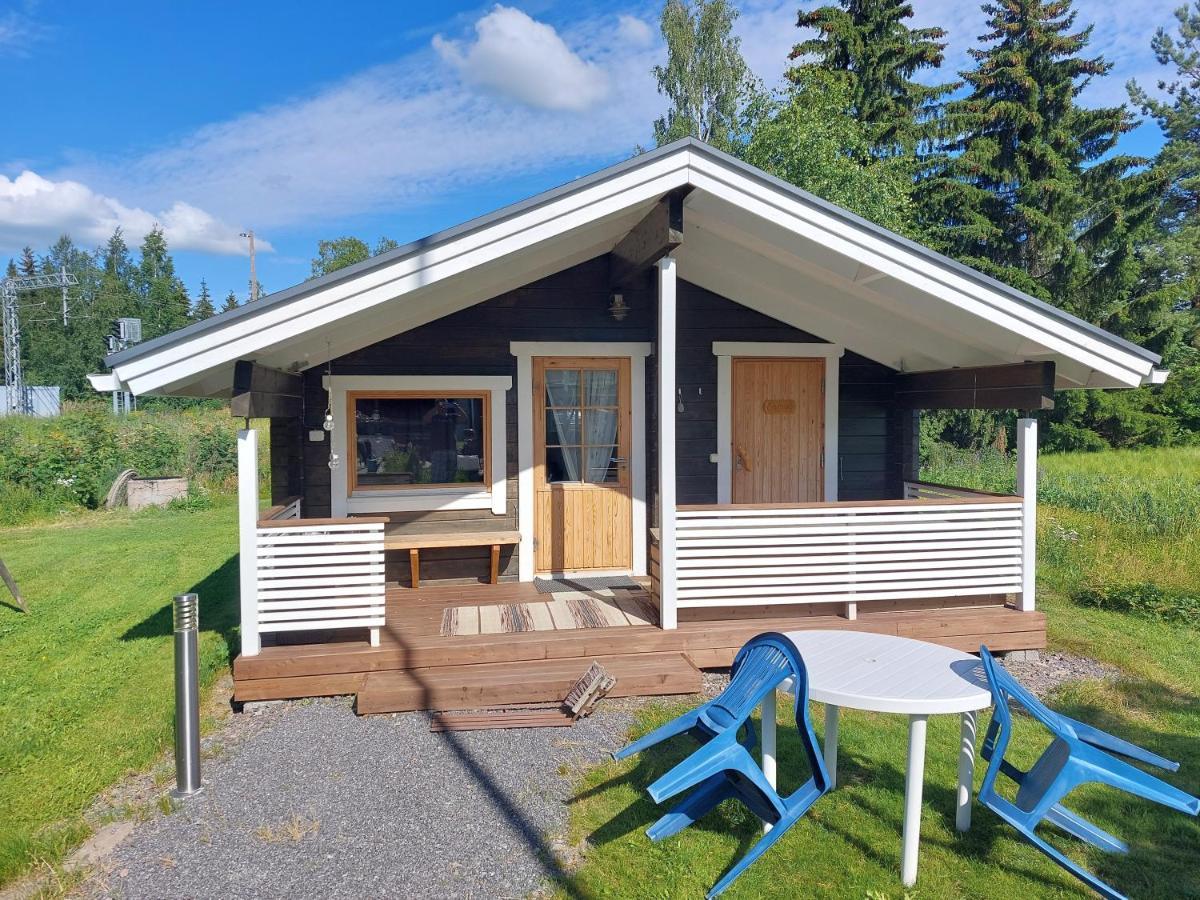 Villa Orismala Isokyro Екстериор снимка